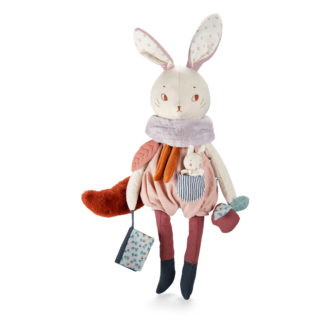 Grand Lapin d'activités après la pluie