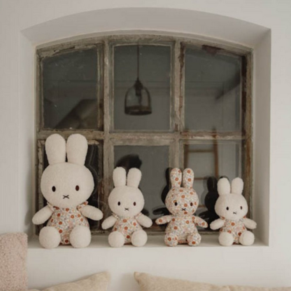 Miffy vintage flowers 35cm – Image 3