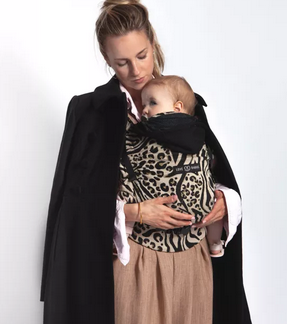 Hoodie carrier 2 leozebra