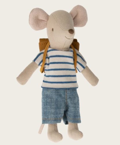 Grand frère souris et son sac