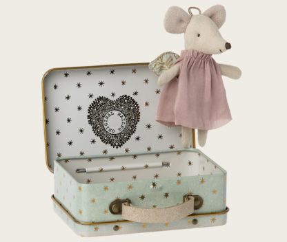 Souris ange, petite soeur dans sa valisette – Image 2
