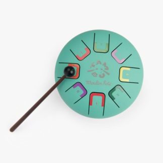 Tambour à languettes dans la jungle