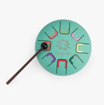 Tambour à languettes dans la jungle