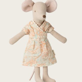 Maman souris en robe